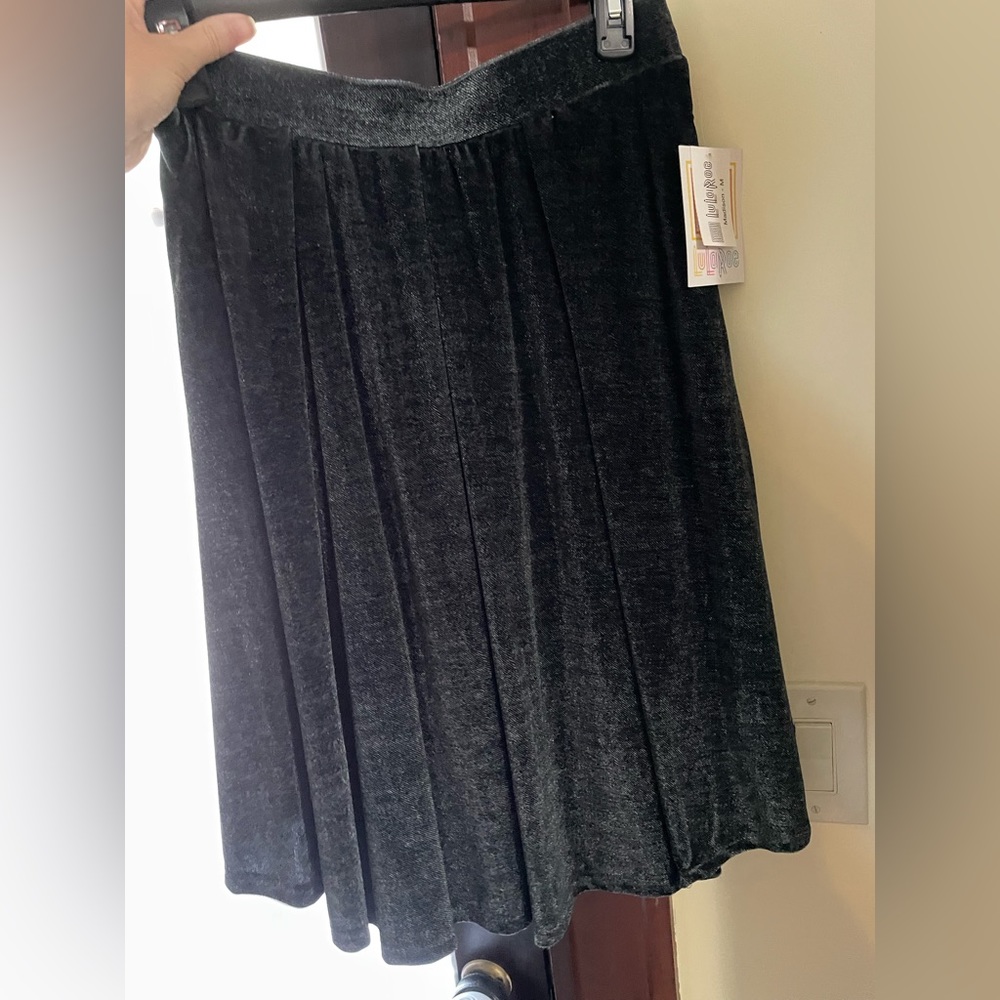 Lularoe velvet Madison skirt M elegant plus green top set